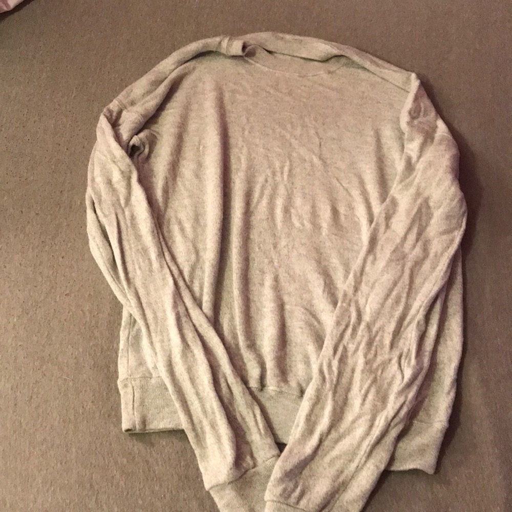 Light pullover